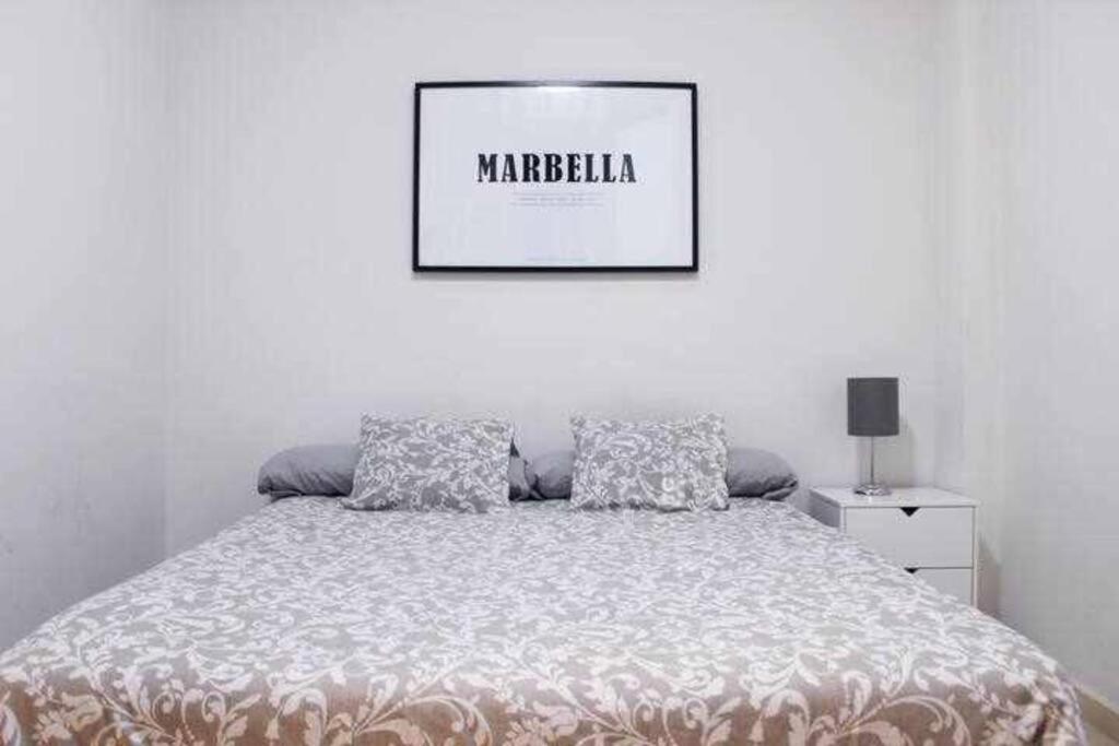 Best Location Apartment In Marbella. Beachfront!! Ngoại thất bức ảnh